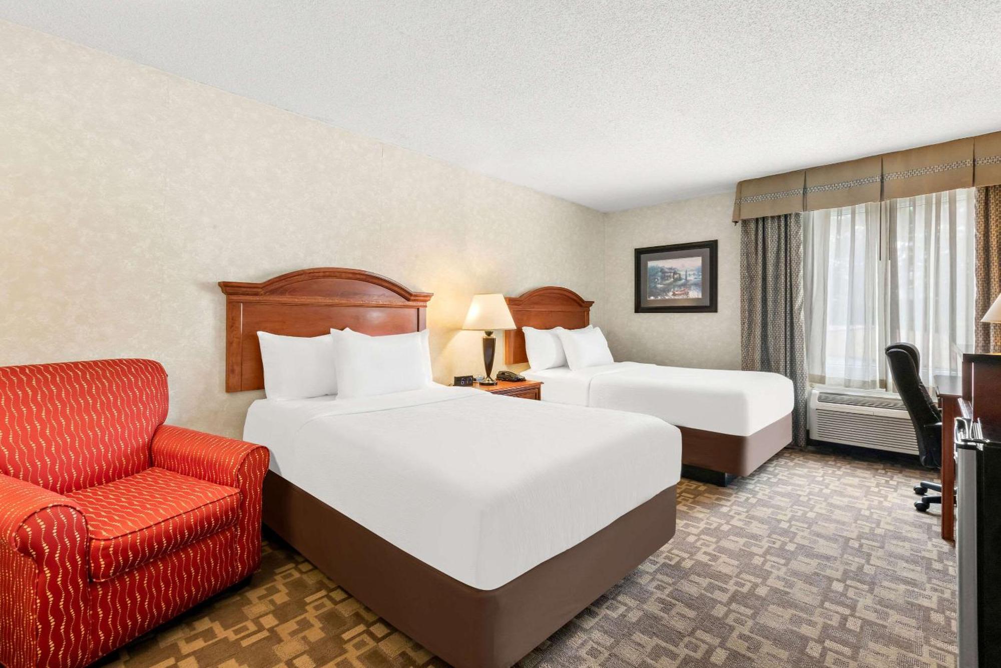 Quality Inn Edison-New Brunswick Exteriér fotografie
